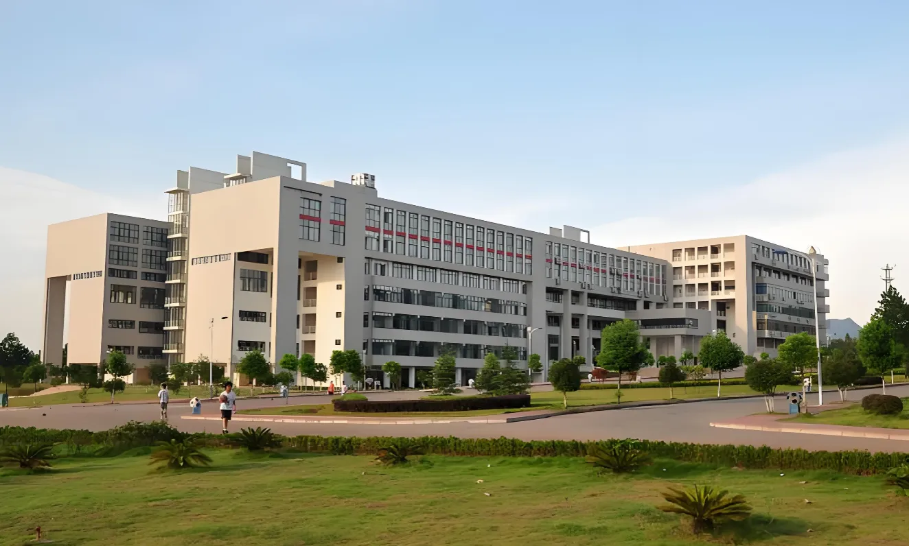 井冈山大学 封面