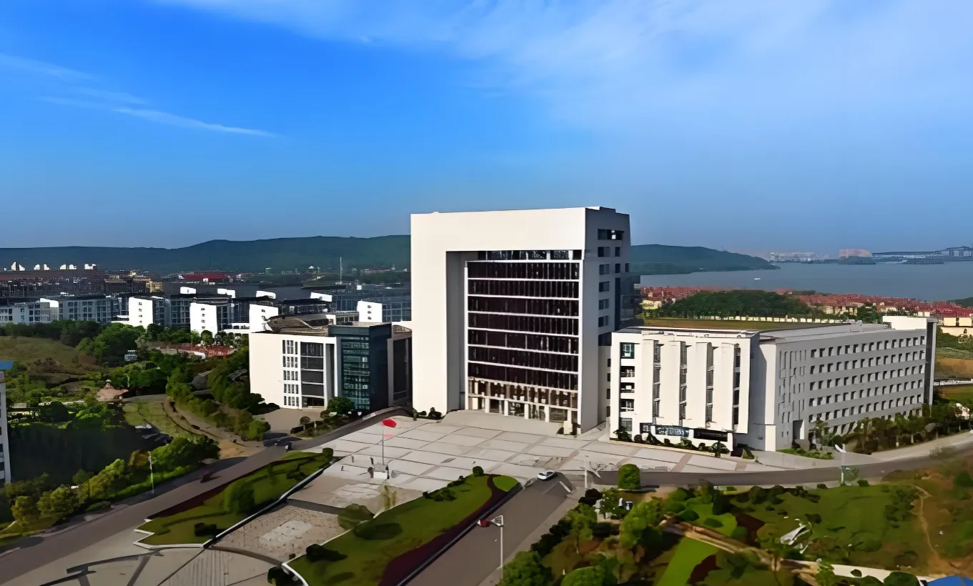 湖南理工大学 封面