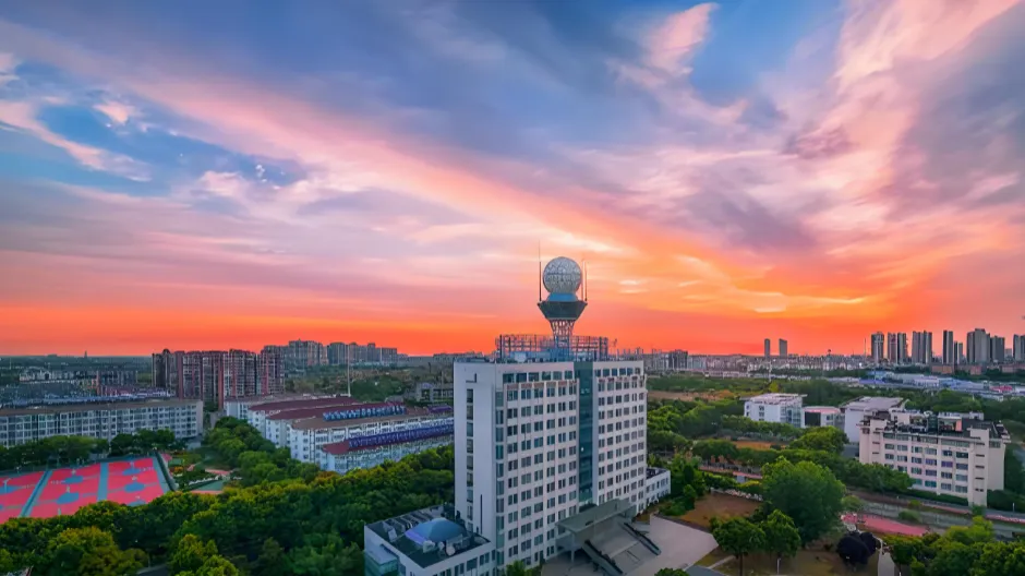 MPA东南大学近三年复试线V型走势解析