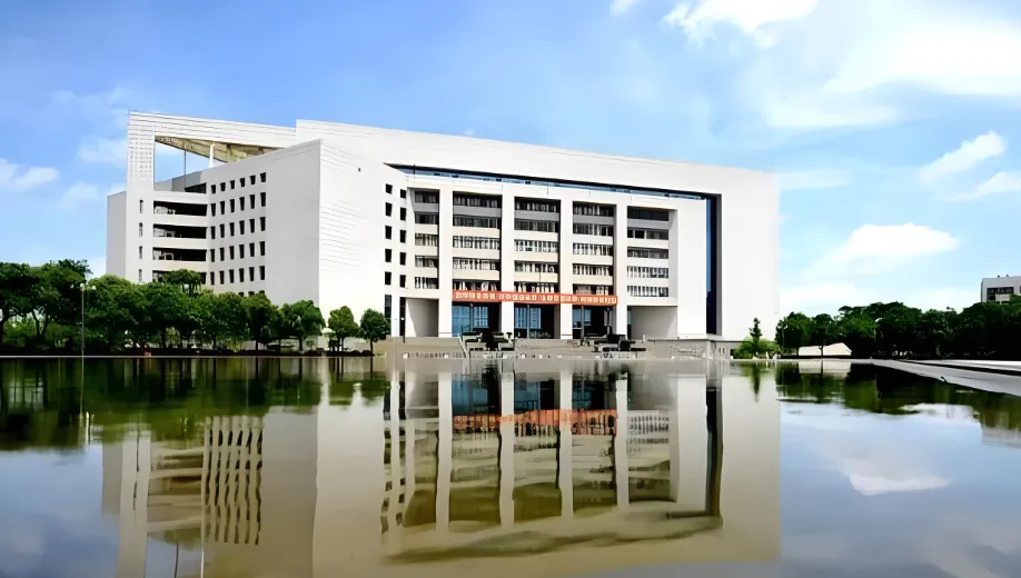 2026报考武汉纺大管理学院必看:硕士复试工作细则全解析