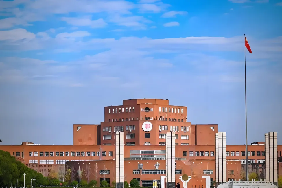 双证国家承认!2027江西师大MPA学历硬通货